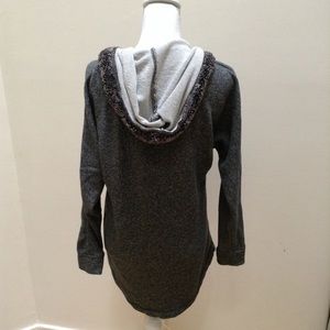 XS Hooded long top shirt by Soft Surroundings.